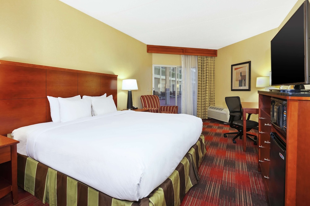 DoubleTree by Hilton Holland 13/48