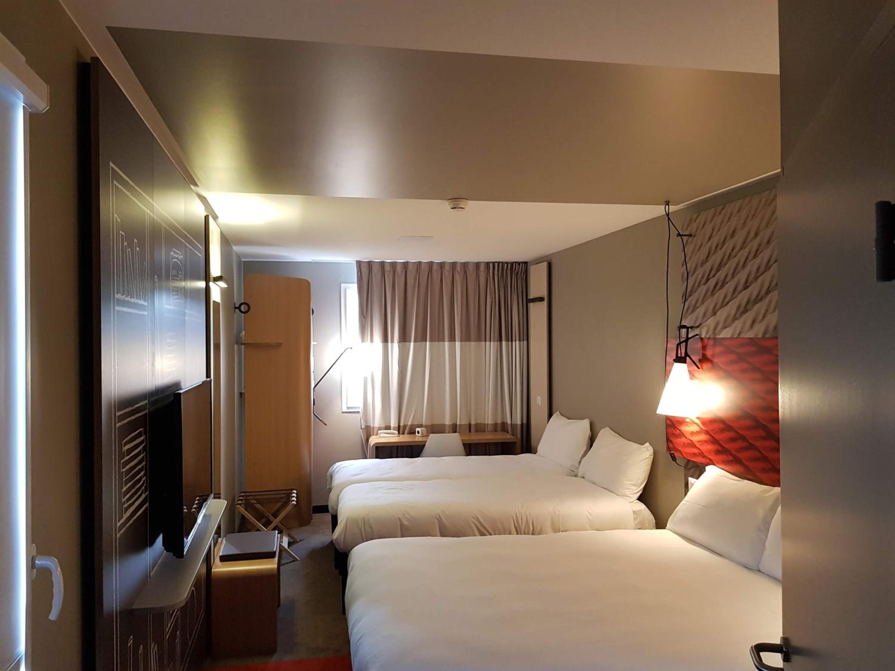غرفة رباعية، Ibis Cahors 2/10