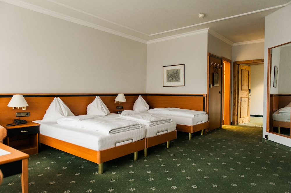 Alpenland Sporthotel 12/72