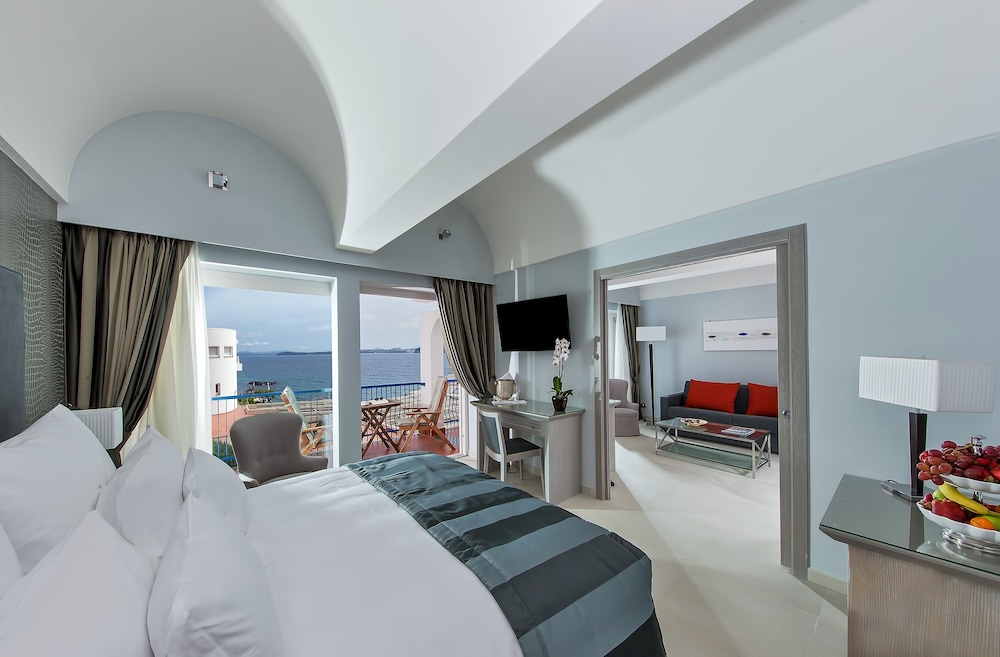 Punta Molino Beach and Resort Spa 55/82