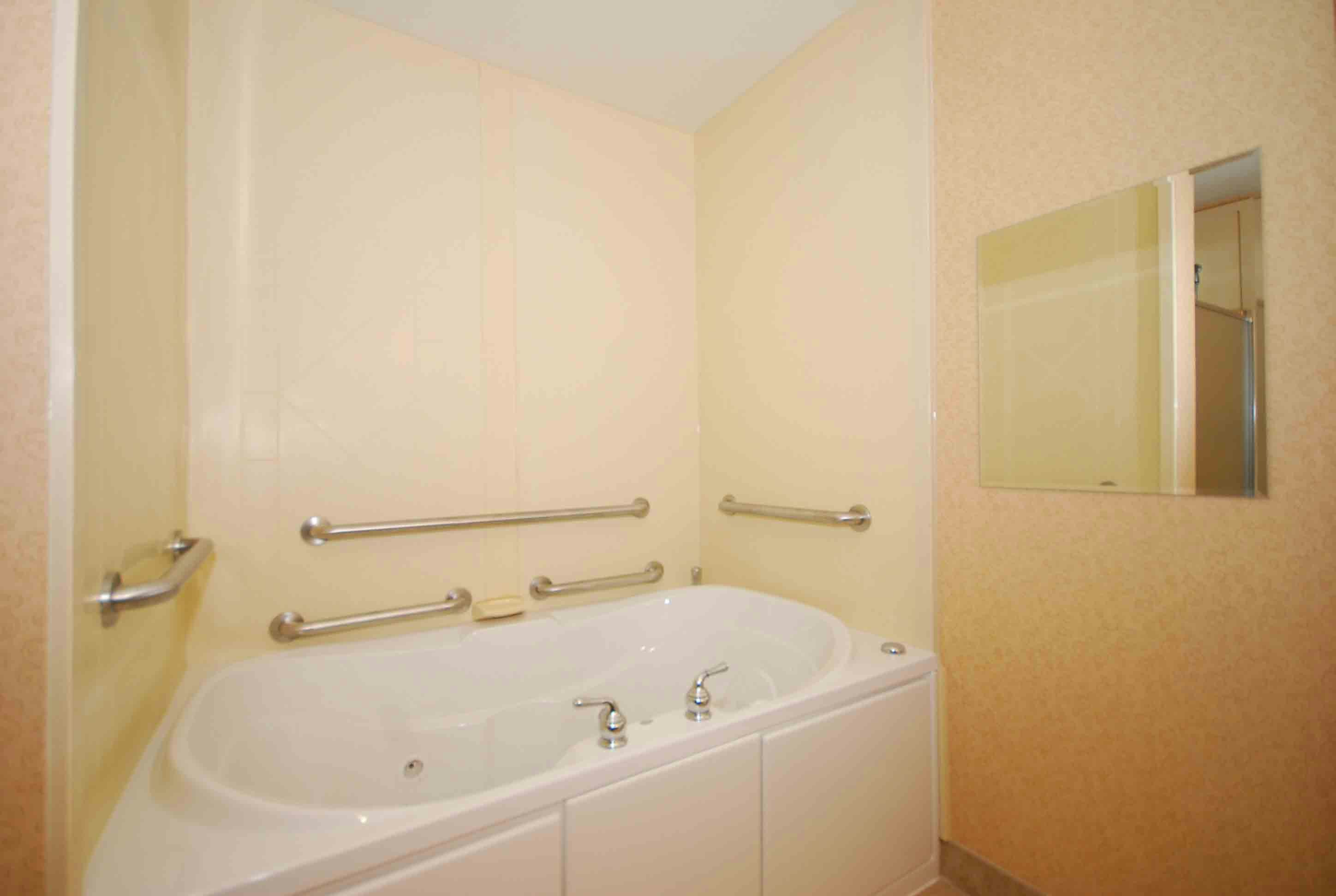 Hampton Inn & Suites Lamar 50/51
