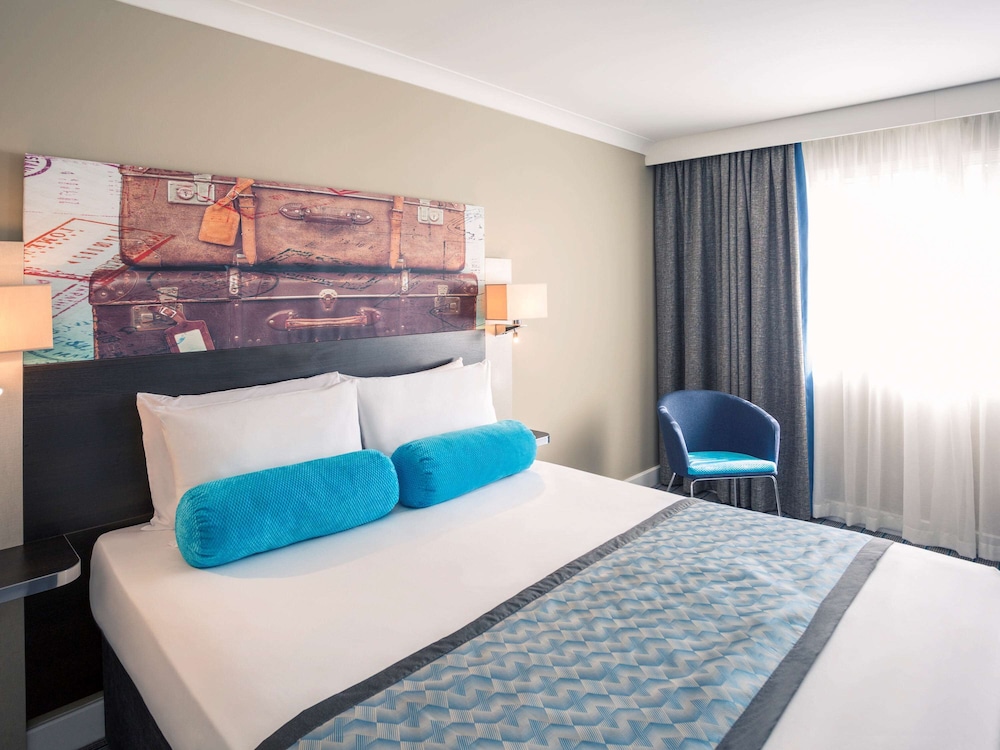 Mercure London Heathrow 22/68