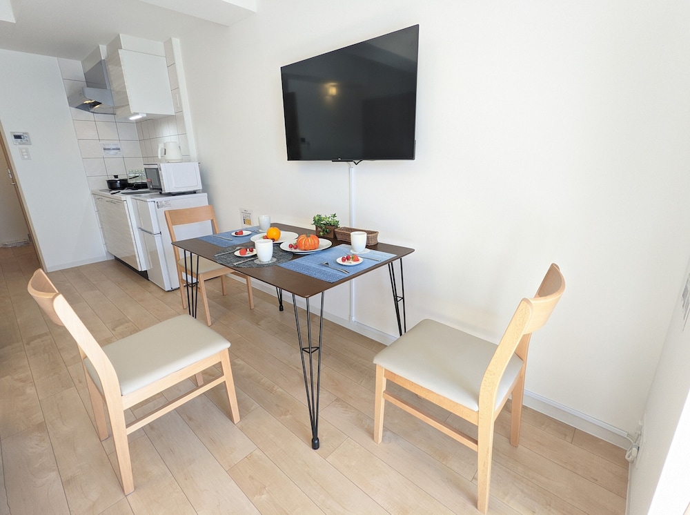 Eslead Hotel Namba South I 32/50