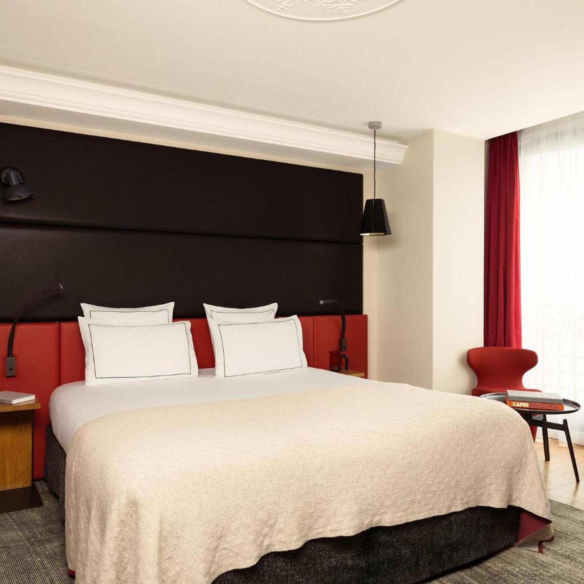Artist, Executive, Studio, Double Bed