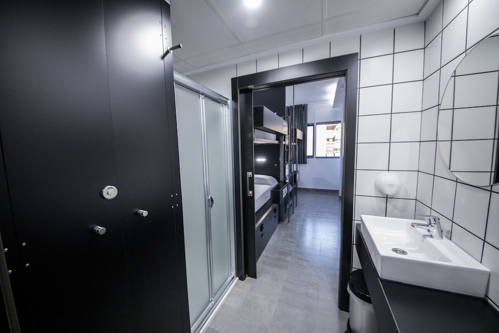 Bea Beach Hostel 38/44