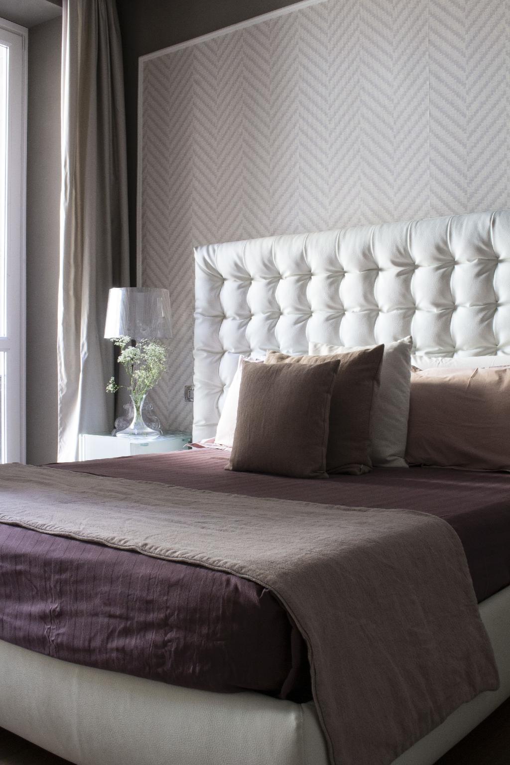 DELUXE, SUITE