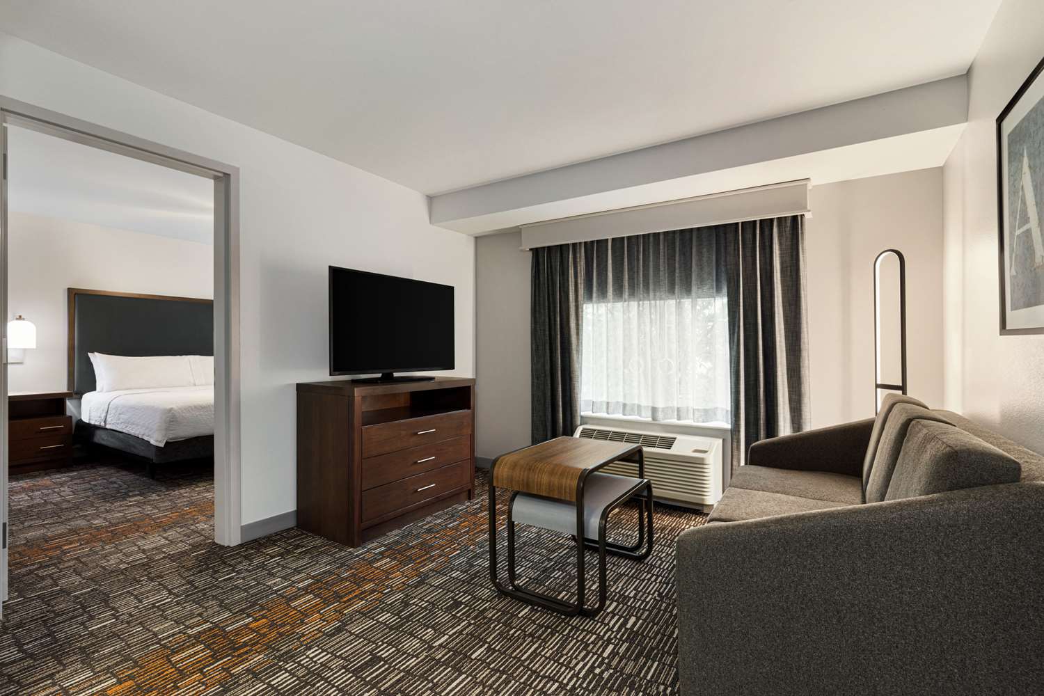Suite, King Bed, Accessible