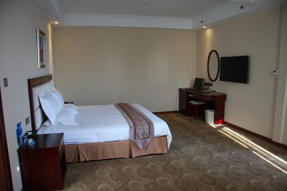 GREENTREE INN SHANTOU CHENGJIANG ROAD BUSINESS HOTEL 8/32