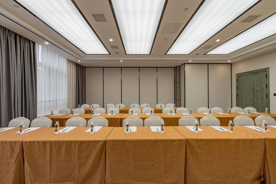 Rezen Hotel Wansheng International 23/25