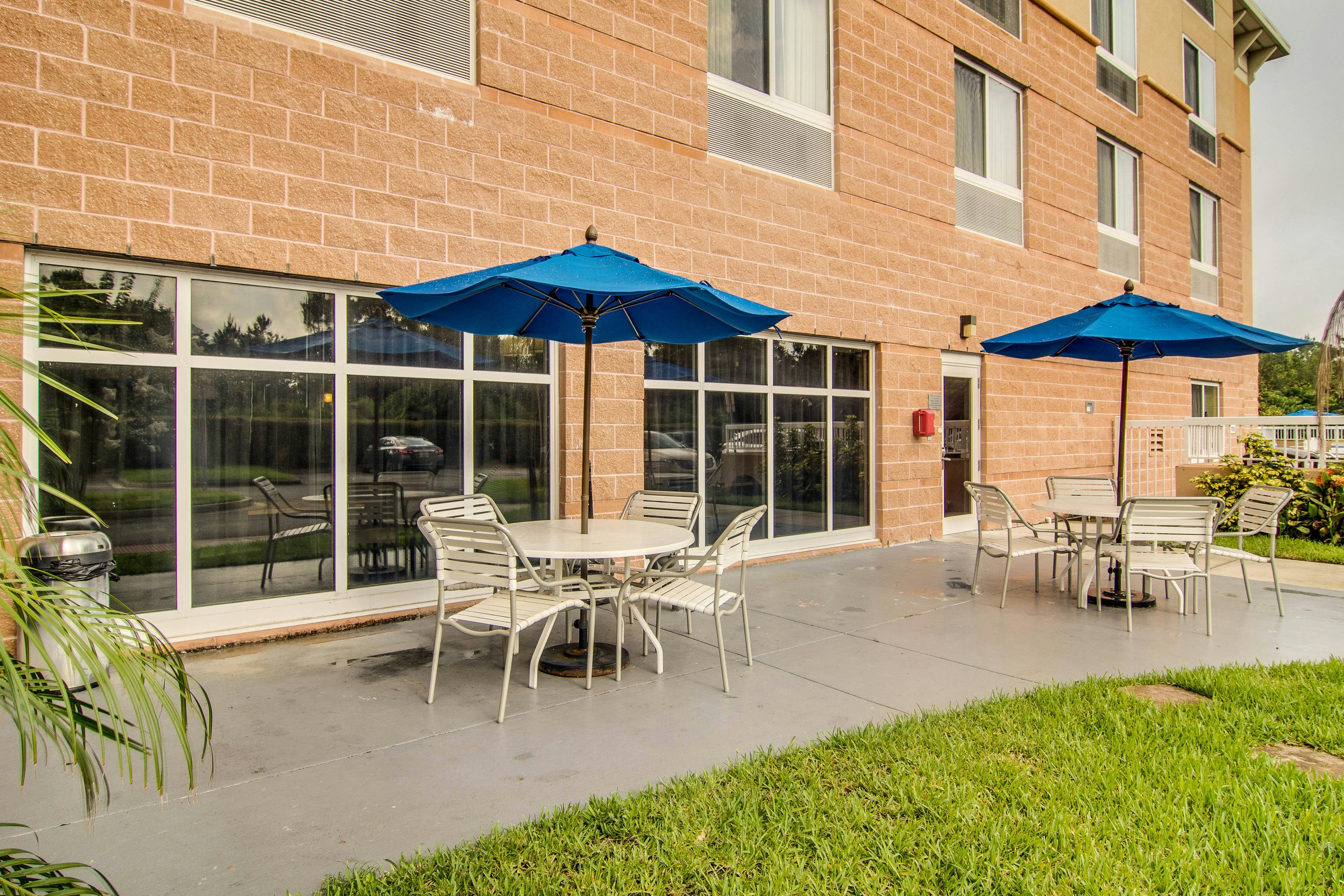 Fairfield Inn & Suites 32/32
