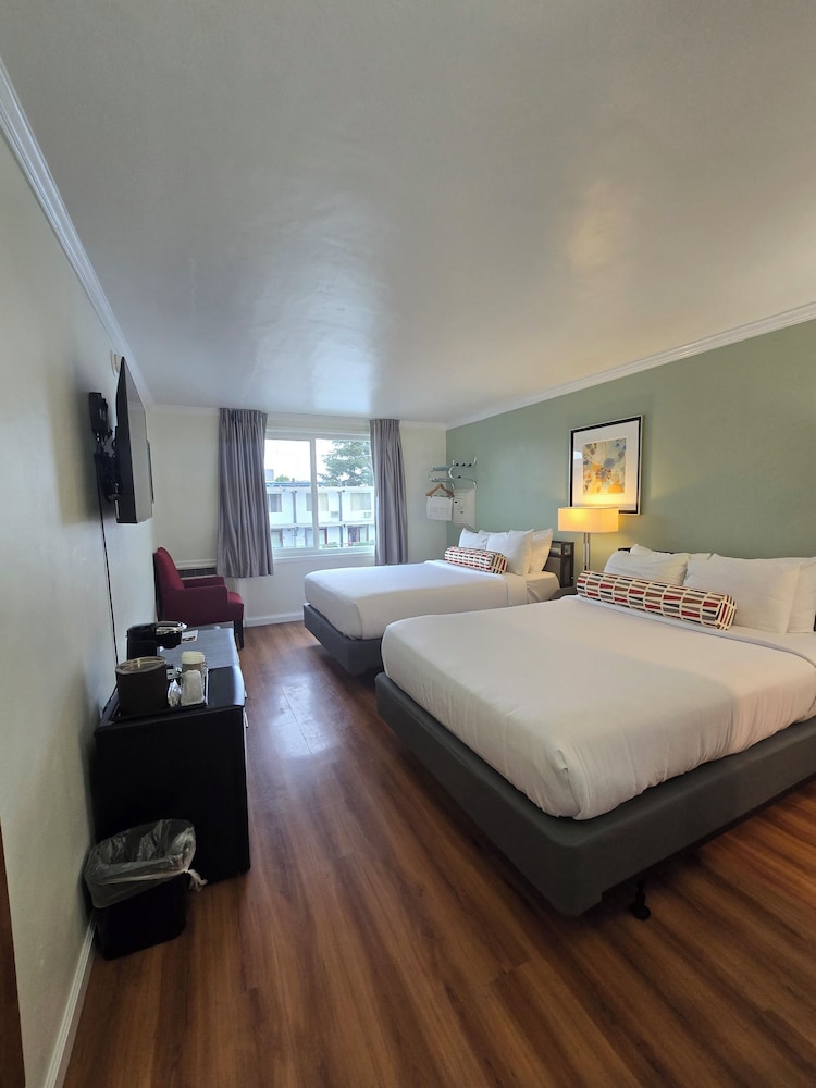 SUPERIOR, 2 QUEEN BEDS