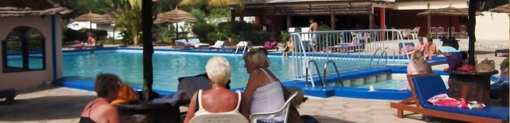 Holiday Beach Club 17/34