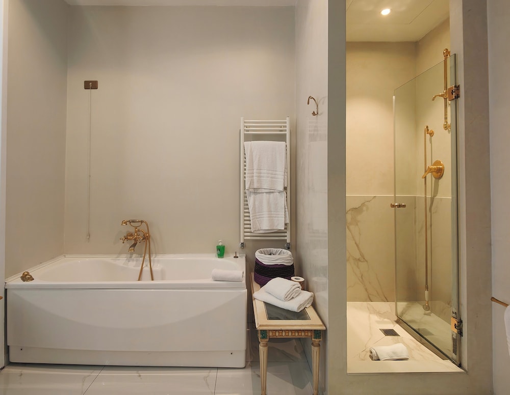 APARTHOTEL DEI MERCANTI 63/67