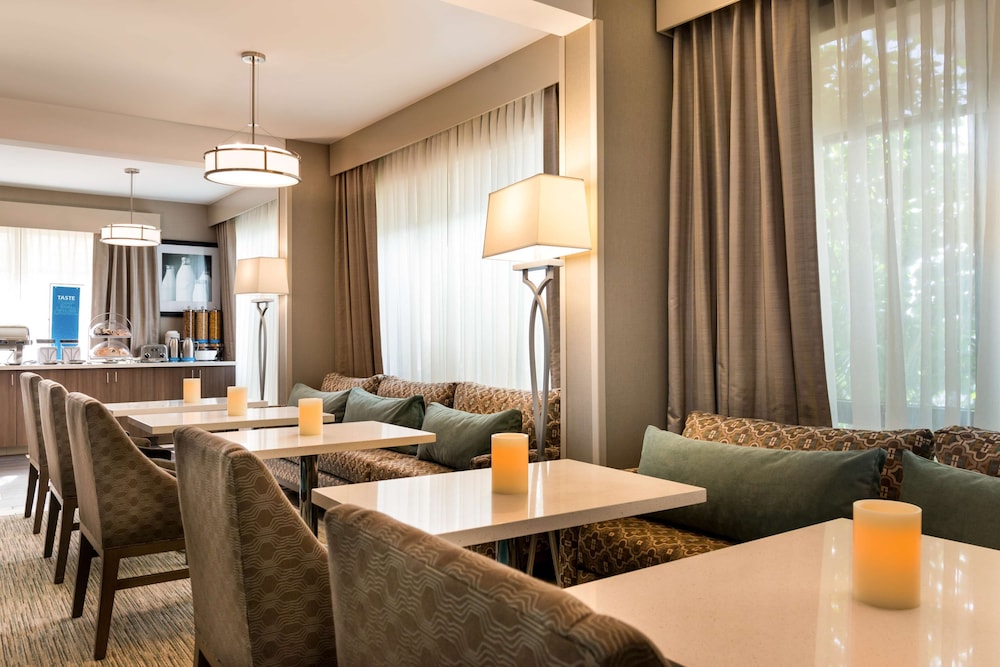 Hampton Inn Los Angeles West Covina 40/52