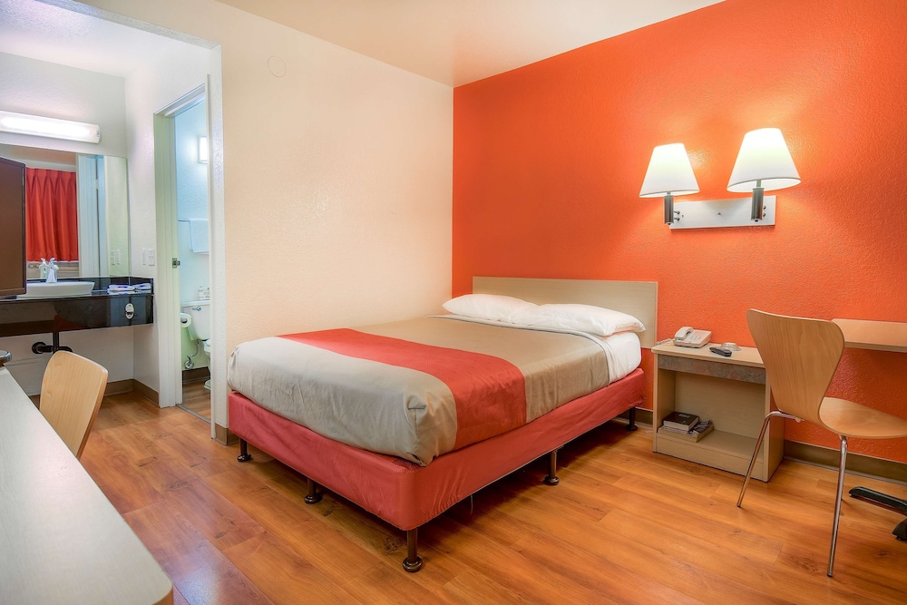 Motel6 Chino, CA - Los Angeles Ontario 18/38