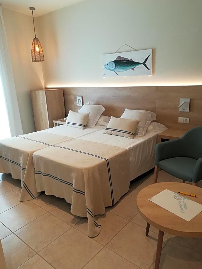 HOTEL TAMARIU 16/50