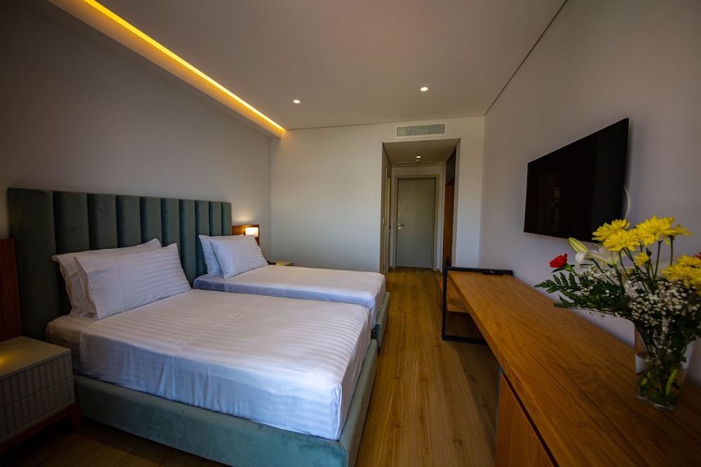 El Primero Hotel 20/45