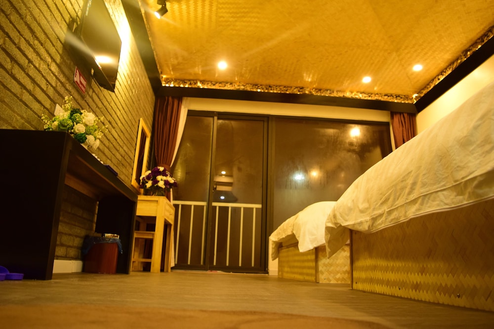 Phuong Nam Mountain View Hotel 22/35