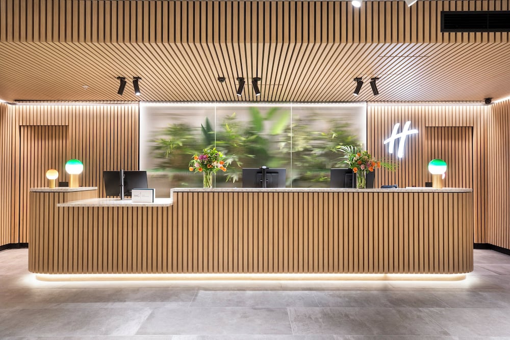 Holiday Inn Melbourne Bourke Street Mall by IHG 5/48
