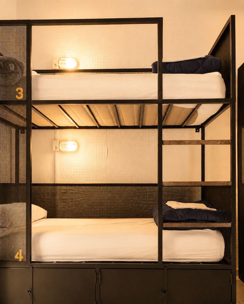 Oasis Backpackers Hostel Sevilla 27/45
