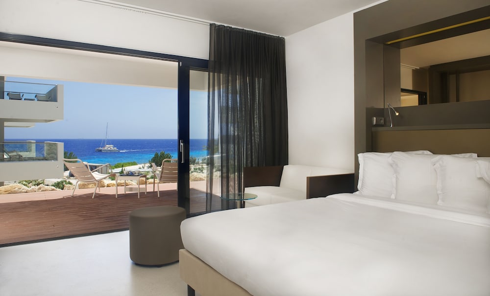 Papagayo Beach Hotel 27/76