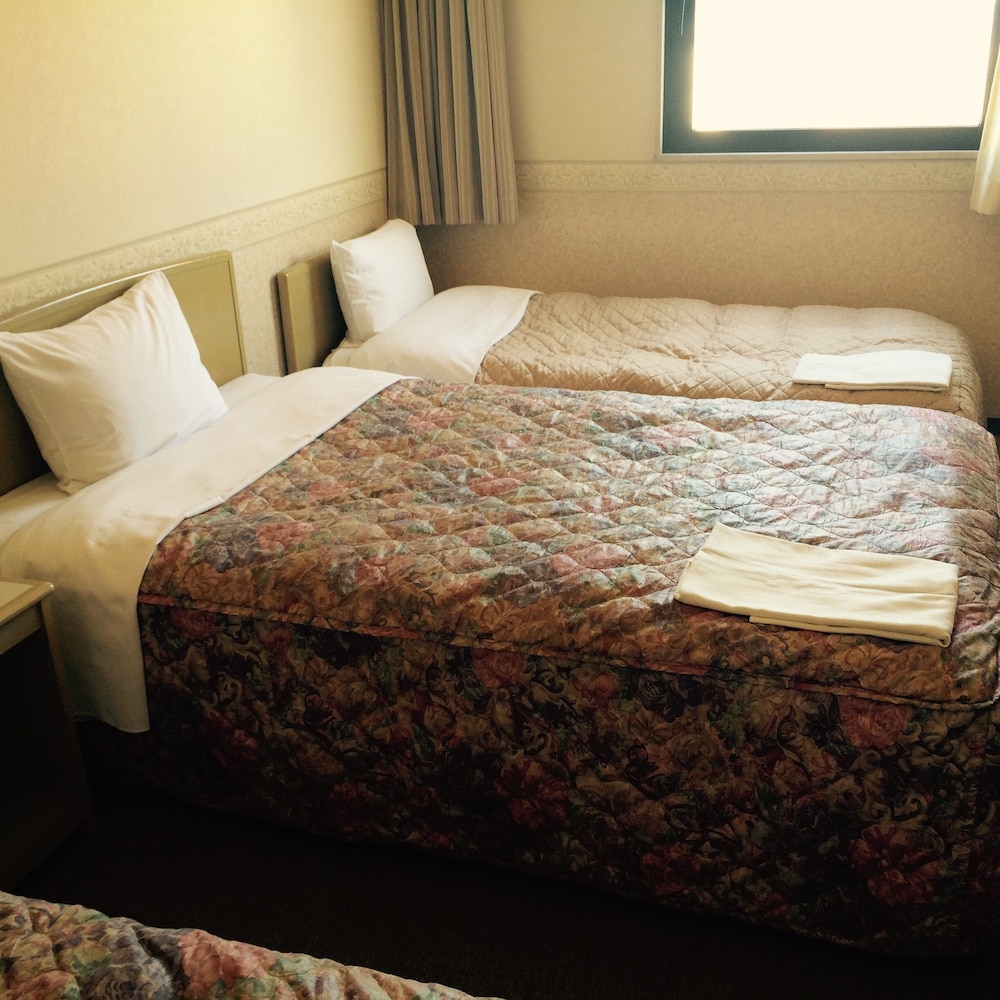 Crown Hills Kanazawa 13/50