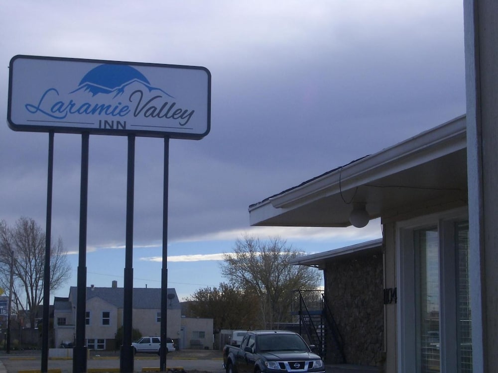 Laramie Valley Inn 10/35