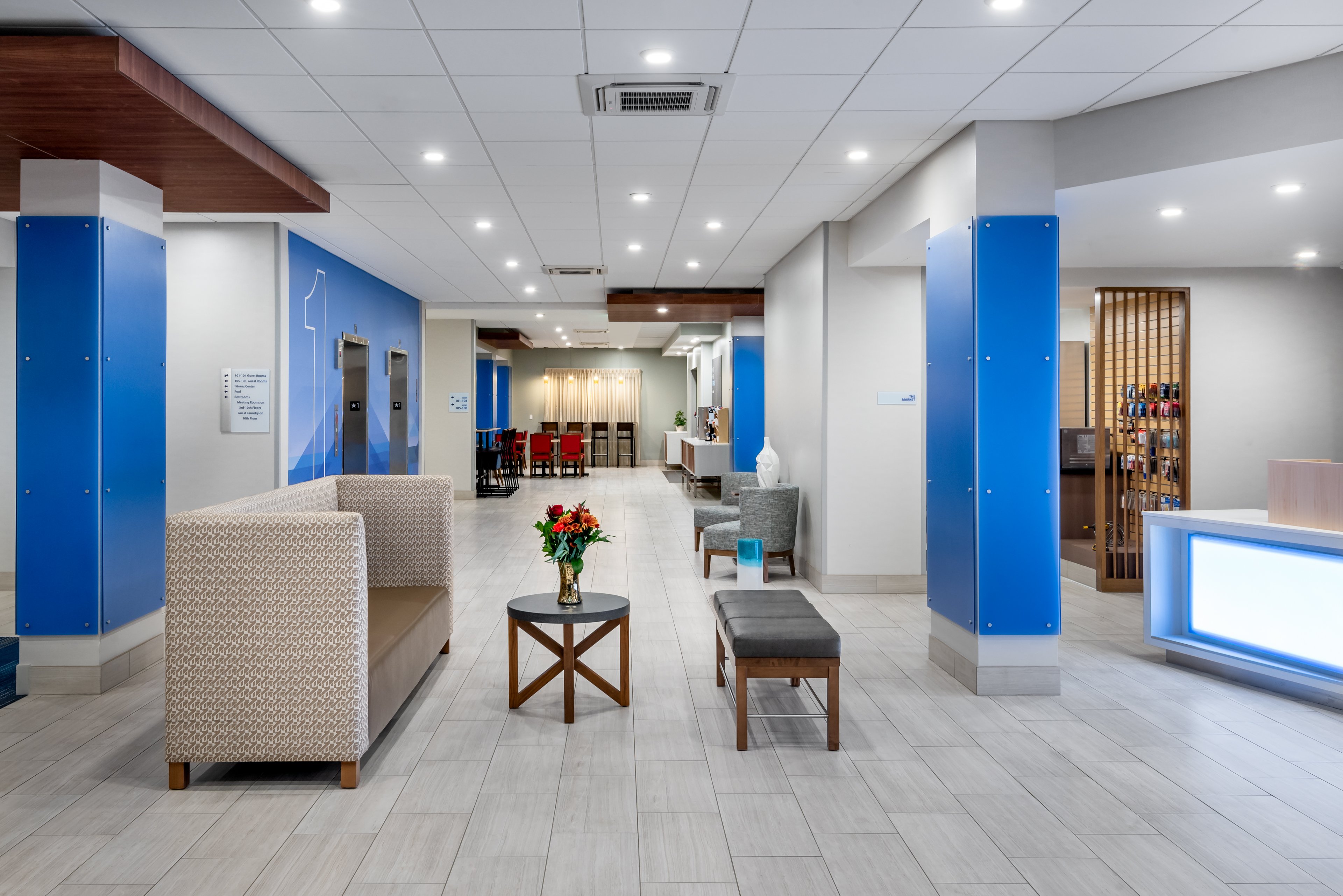 Holiday Inn Express And Suites Santa Ana Orange County an IHG Hotel 37/57