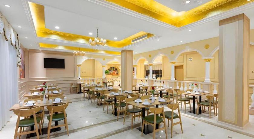 Vienna Hotel (Wuhan Jiangang Metro Station) 47/59