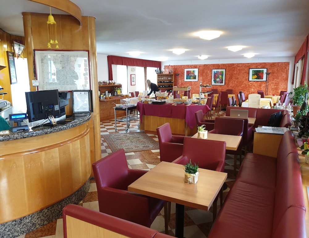 Hotel Patriarca 59/68