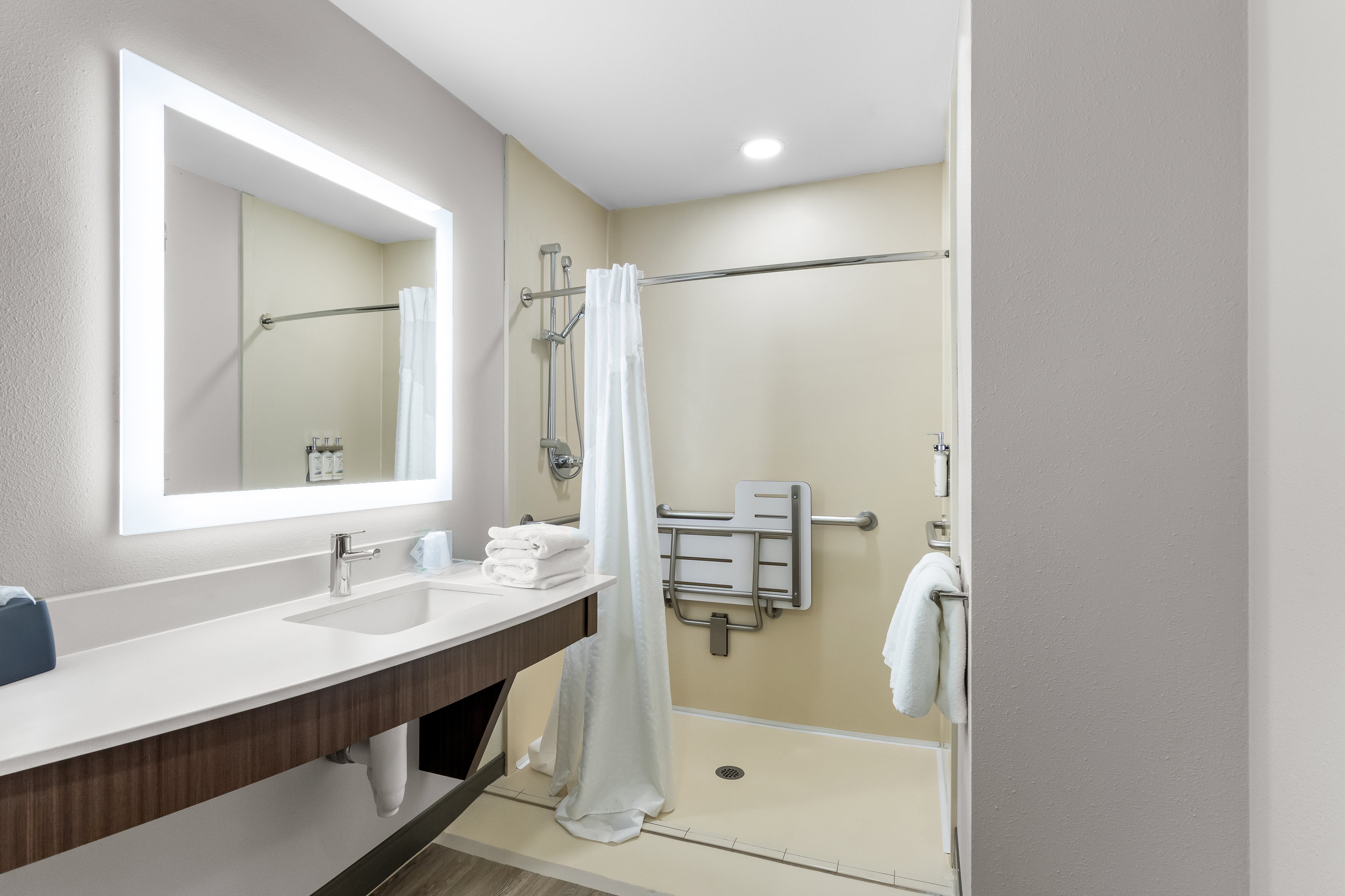 Room, Double Bed, Accessible, Holiday Inn Oklahoma City Airport 7/8