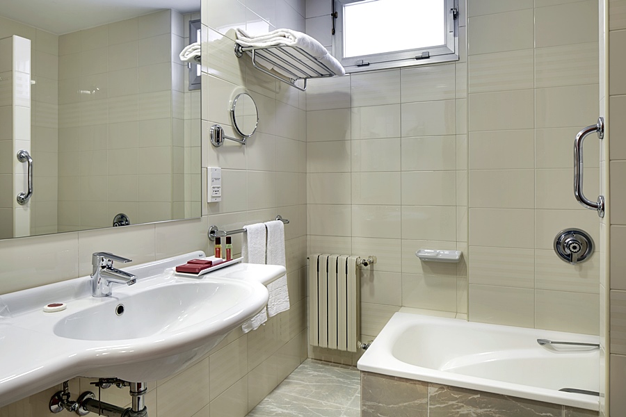 Inner, Twin Beds، Blanca de Navarra 3/5