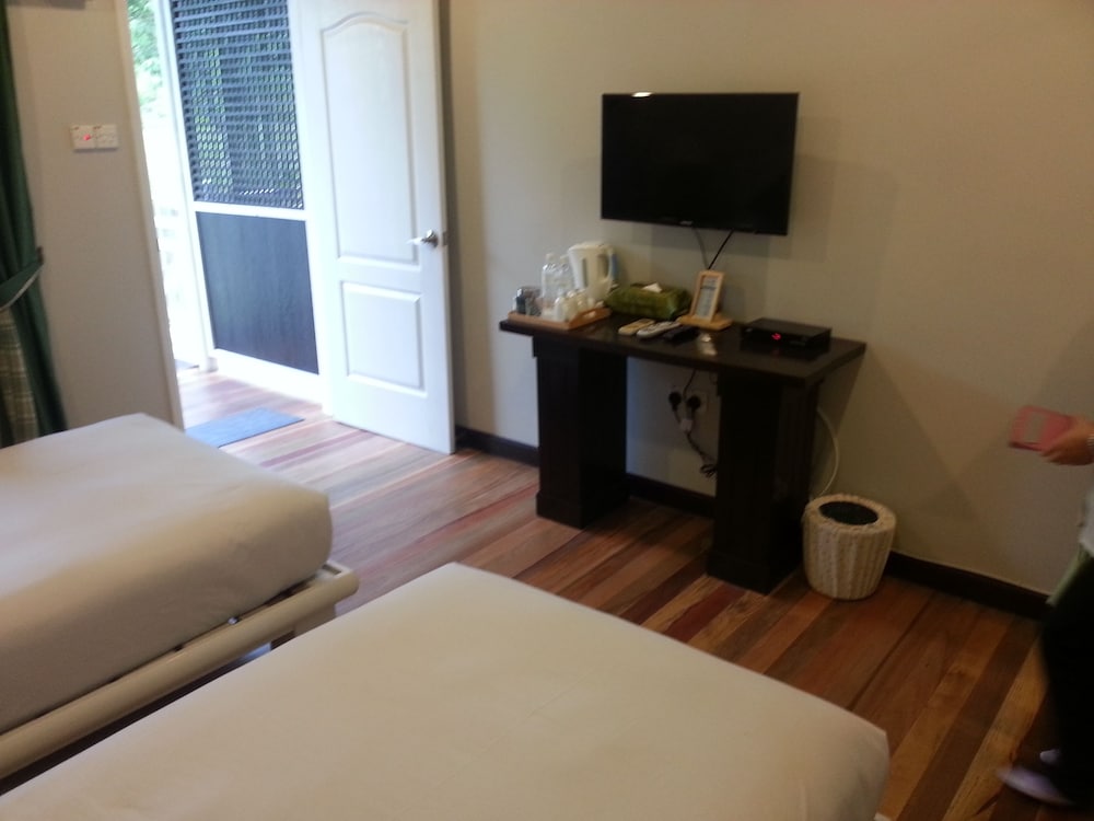 Sutera Sanctuary Lodges at Poring Hot Springs 13/72