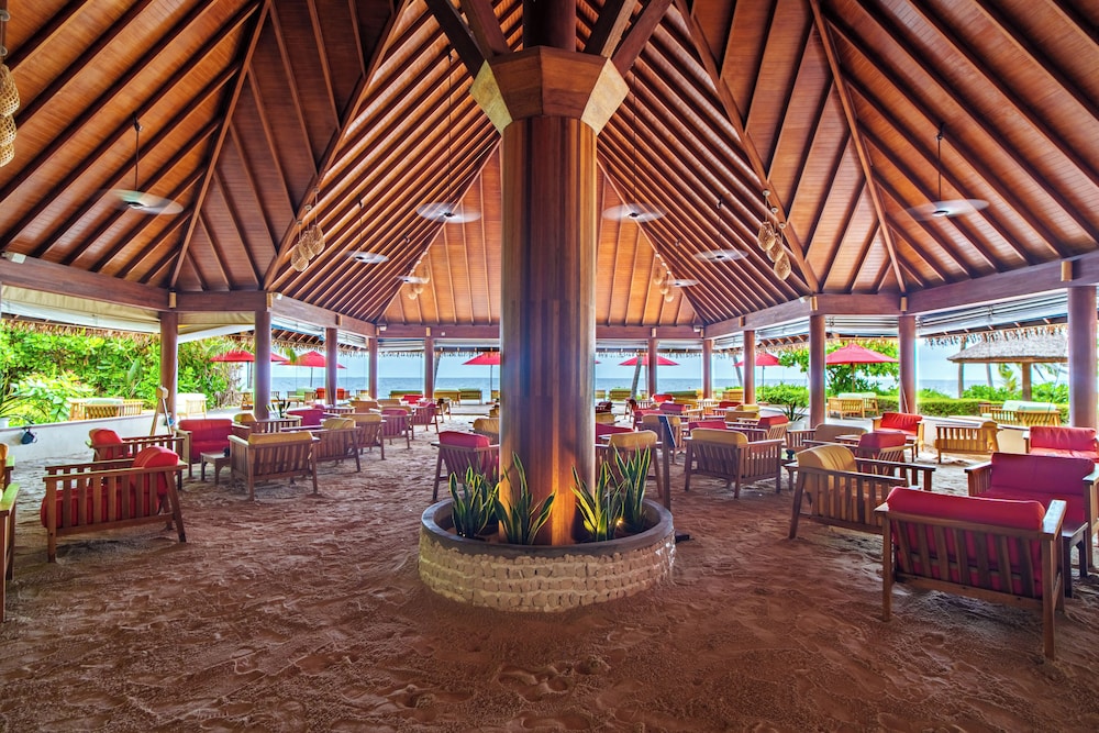 Reethi Faru Resort 105/114