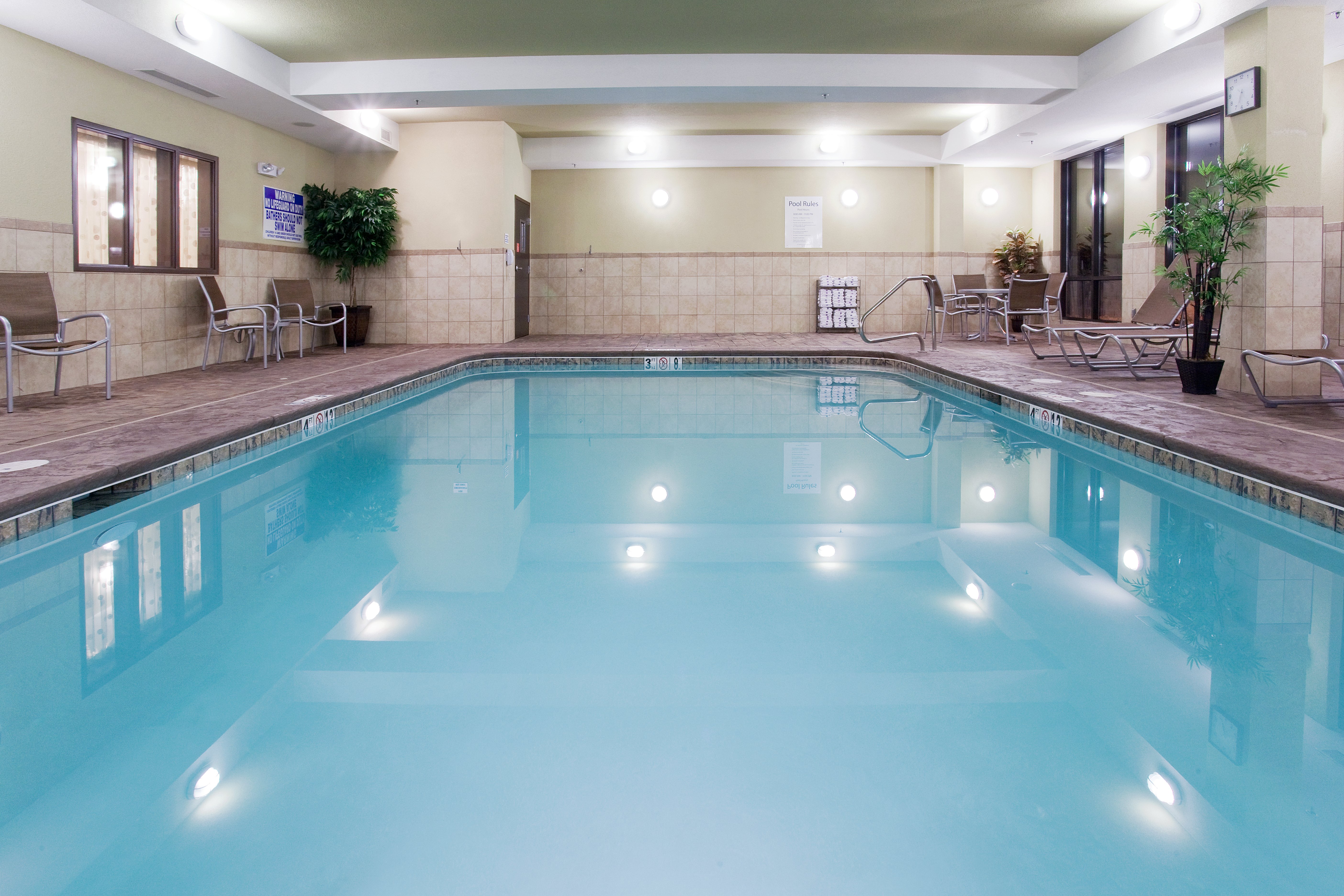 Holiday Inn Express Hotel Suites Richfield 37/62