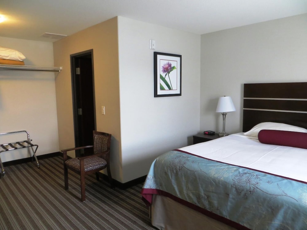 Super 8 By Wyndham Saskatoon Near Downtown 13/46