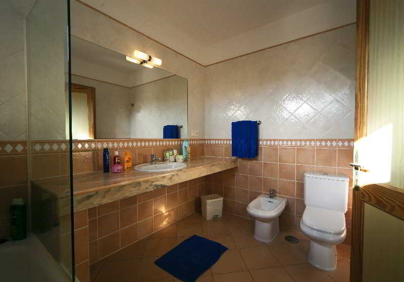 Maxorata Beach Apartments 18/36
