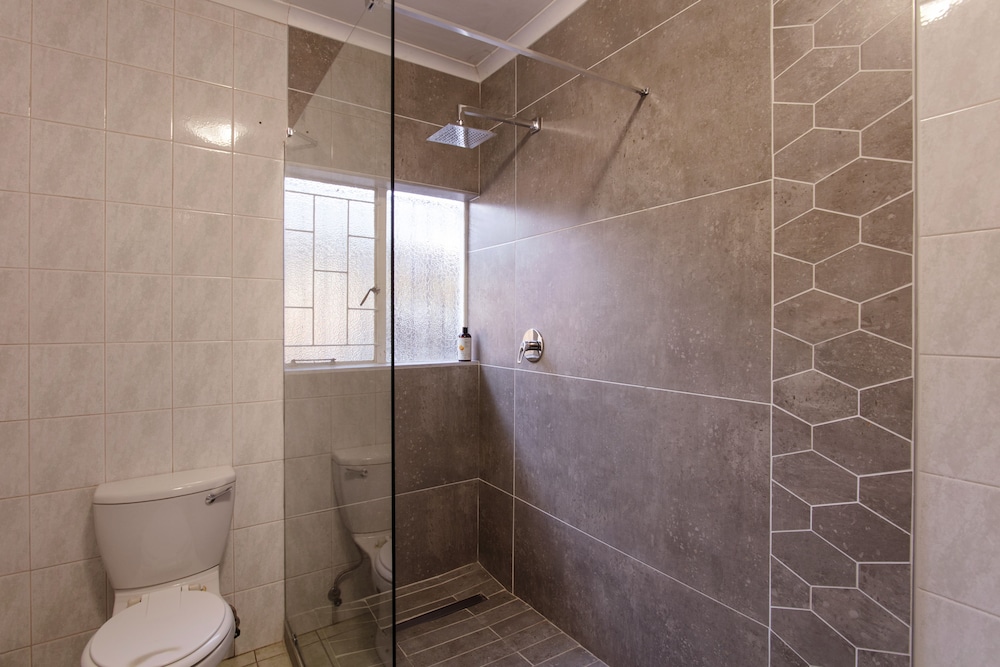 شقة عائلية بسرير كوين وسرير فردي بغرفة نوم واحدة، Menlyn Apartments 10/10