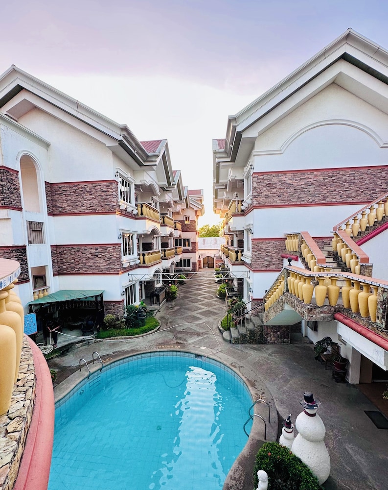 Casablanca Hotel Condominium 28/29