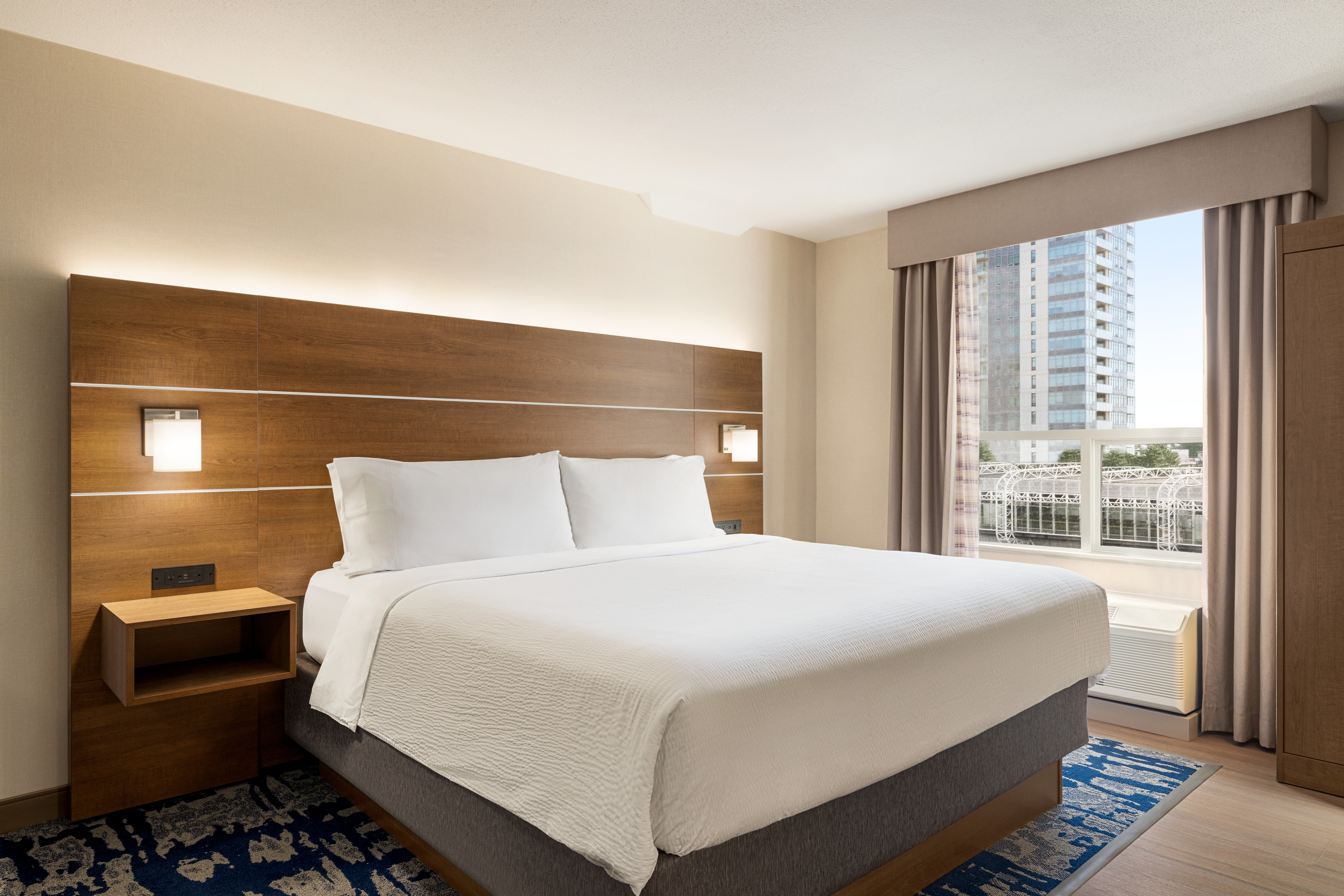 Holiday Inn Express Vancouver Metrotown Burnaby 15/50