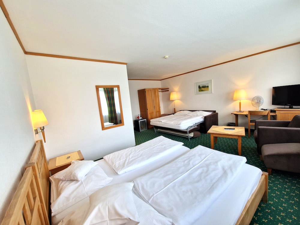 Badhotel Restaurant Stauferland 13/75