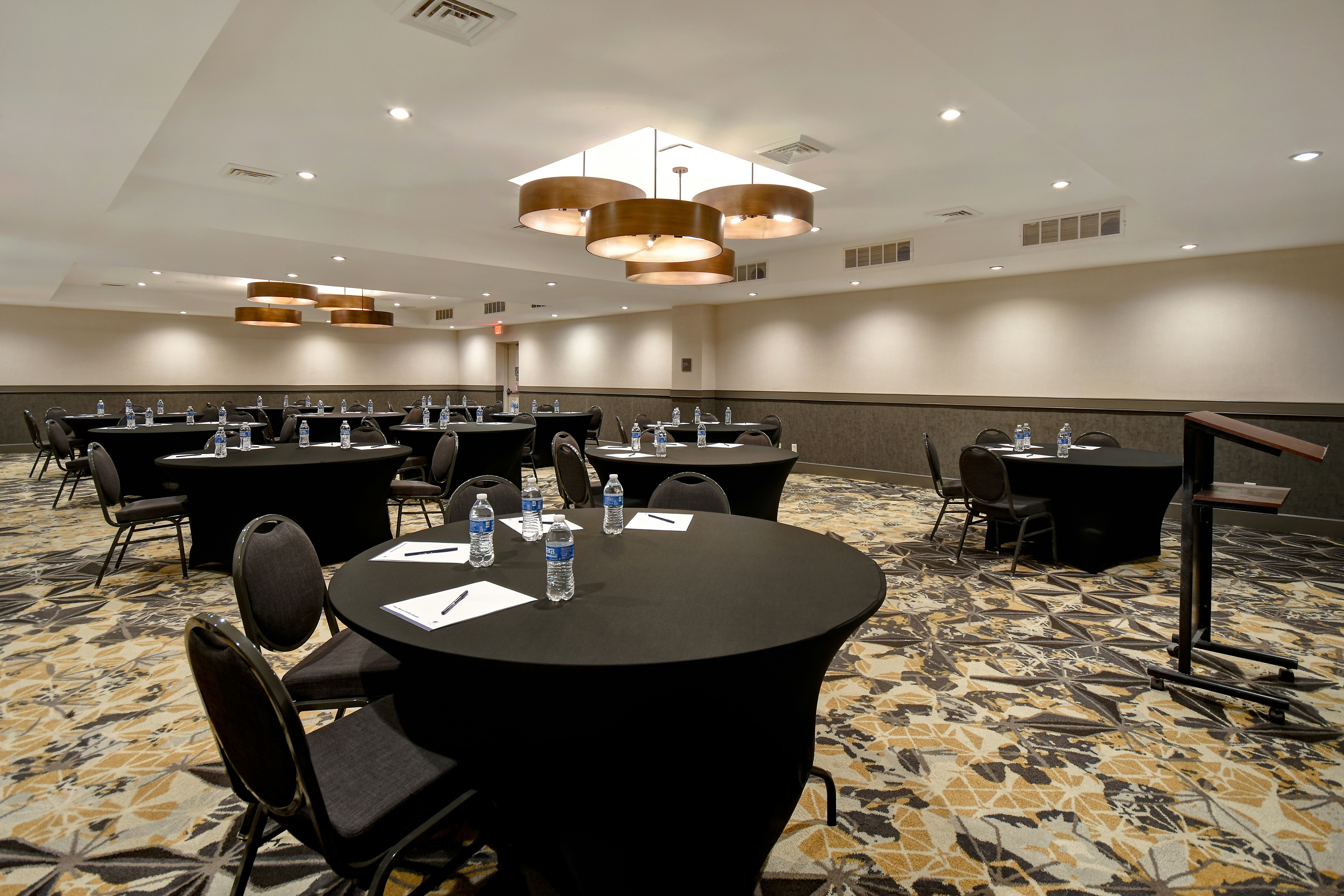 Doubletree By Hilton St Louis Airport Mo 42/59