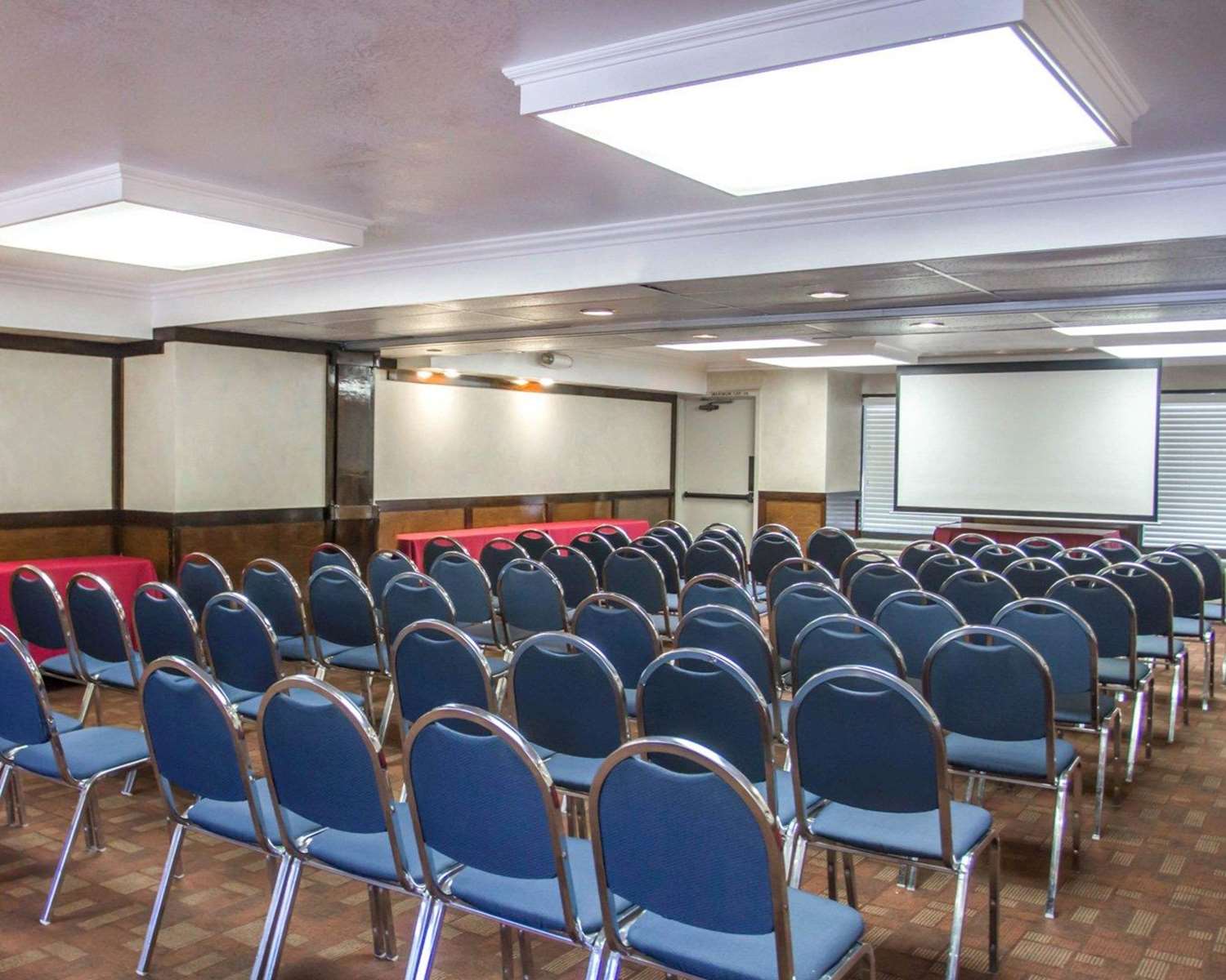 Quality Inn Riverside Near UCR and Downtown 28/32