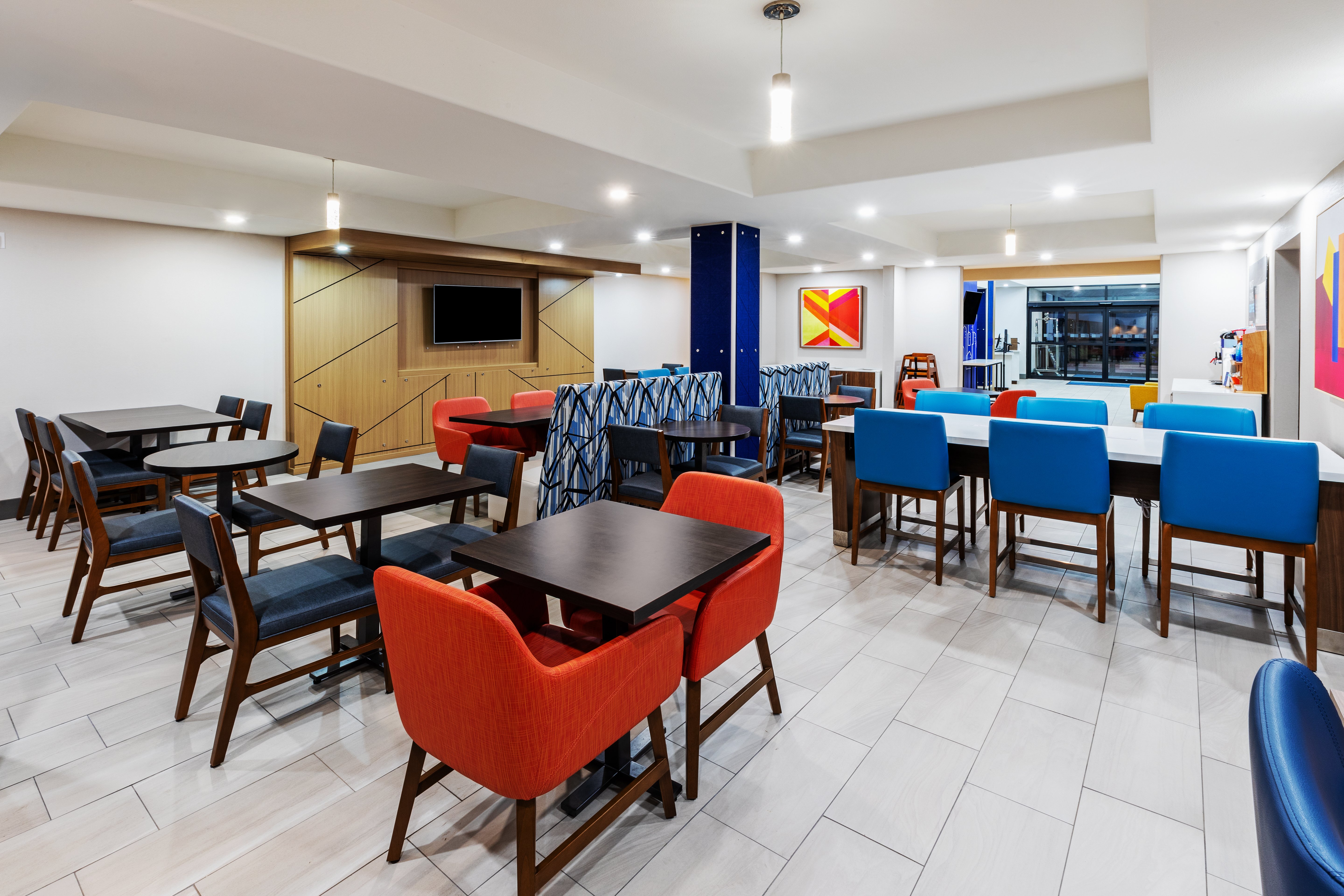 Holiday Inn Express Hotel Suites Henderson Traffic Star 43/54