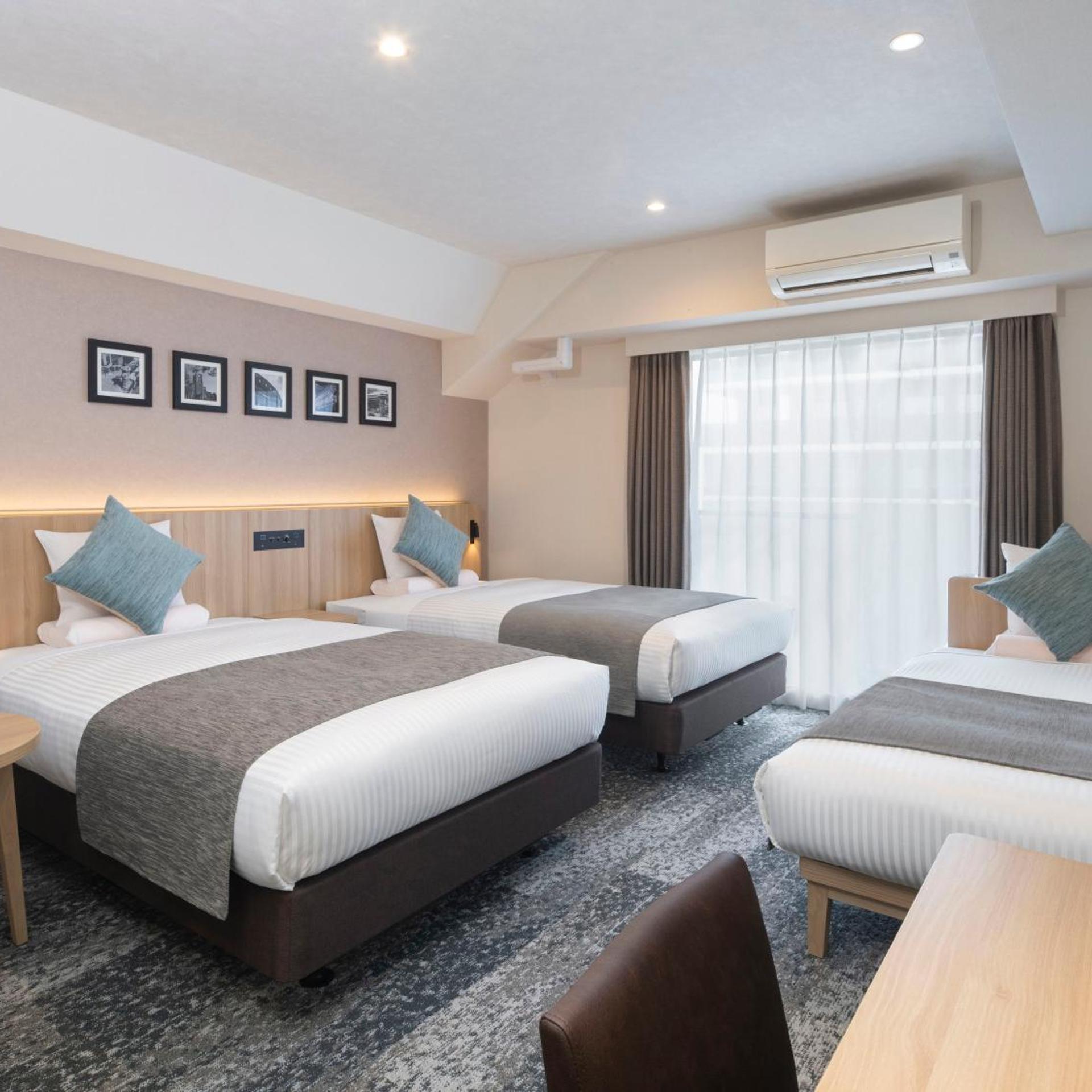 Renovated, Superior, Twin Beds, with Extra Bed