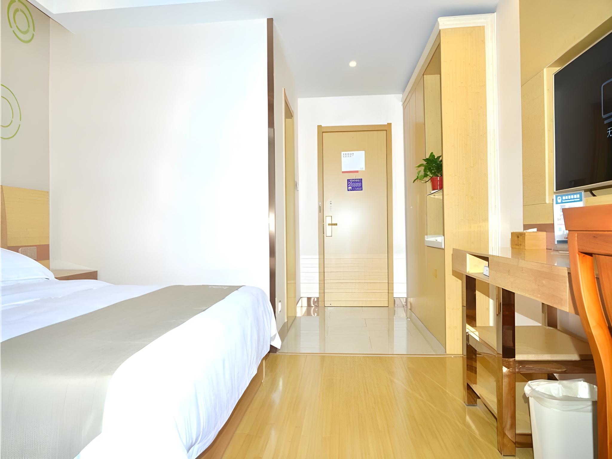 Room, King Bed, Queen Bed