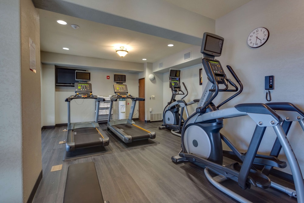 Drury Inn and Suites Las Cruces 25/39