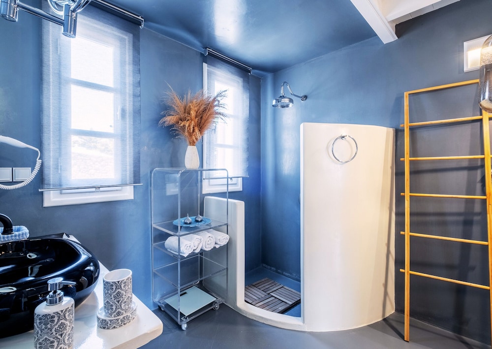 Manu Mykonos Luxury Villa 44/46