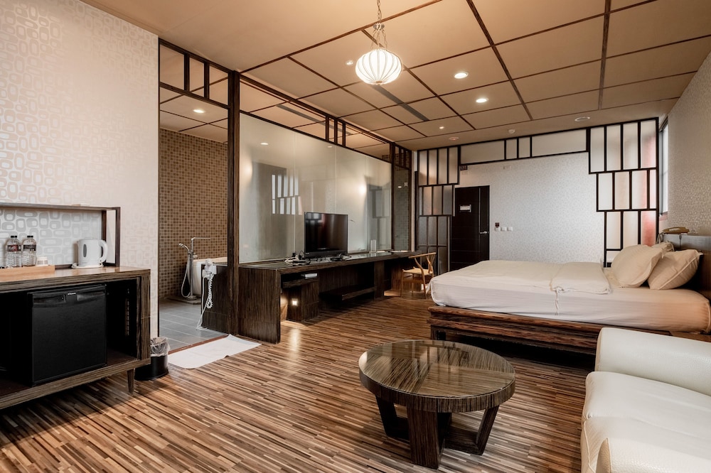 Tianxiaju Motel 12/25