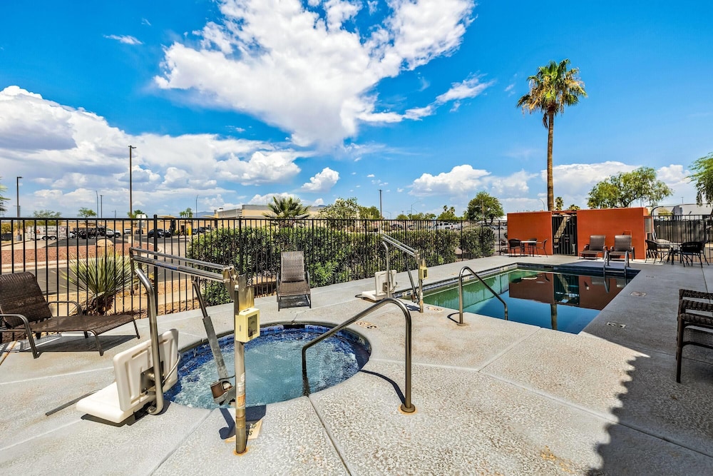 Super 8 By Wyndham Marana/Tucson Area 46/50